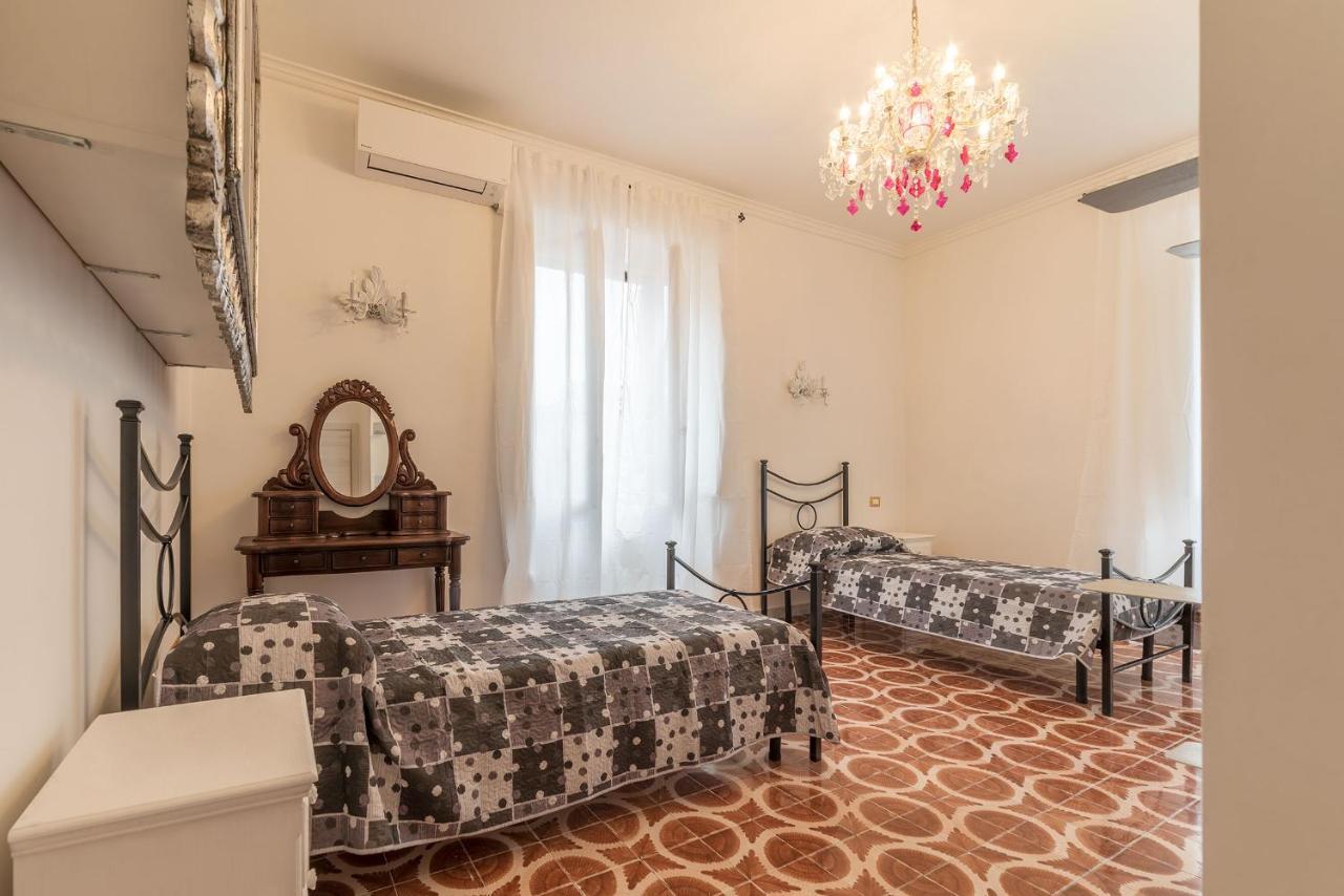 Piramide & Testaccio Design Flat Рим Екстериор снимка