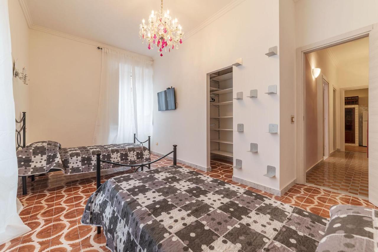 Piramide & Testaccio Design Flat Рим Екстериор снимка