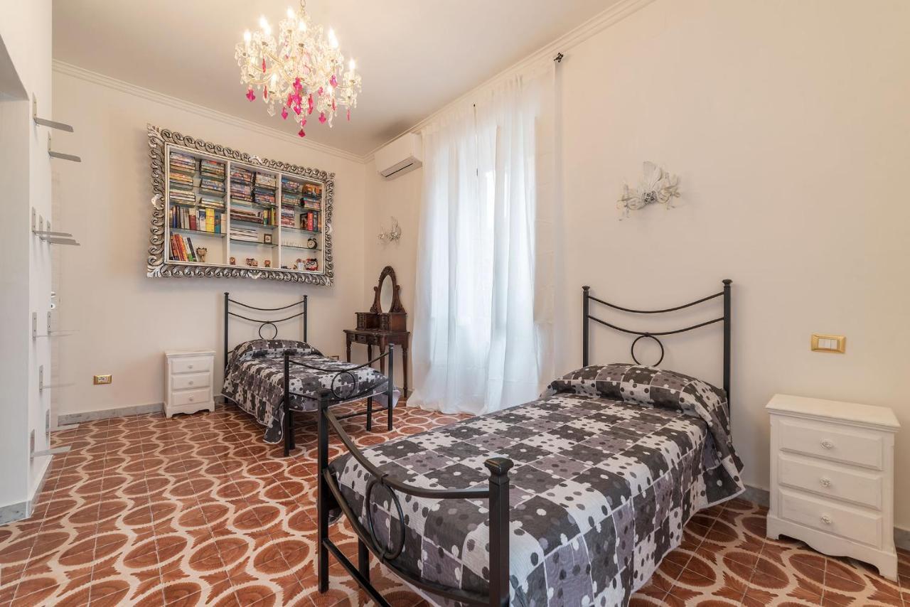 Piramide & Testaccio Design Flat Рим Екстериор снимка